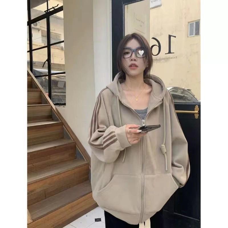 Fleece-Lined Retro Hooded Cardigan: Versatile Loose-Fit Long-Sleeve Sweatshirt for Women - Perfect for Autumn and Winter.