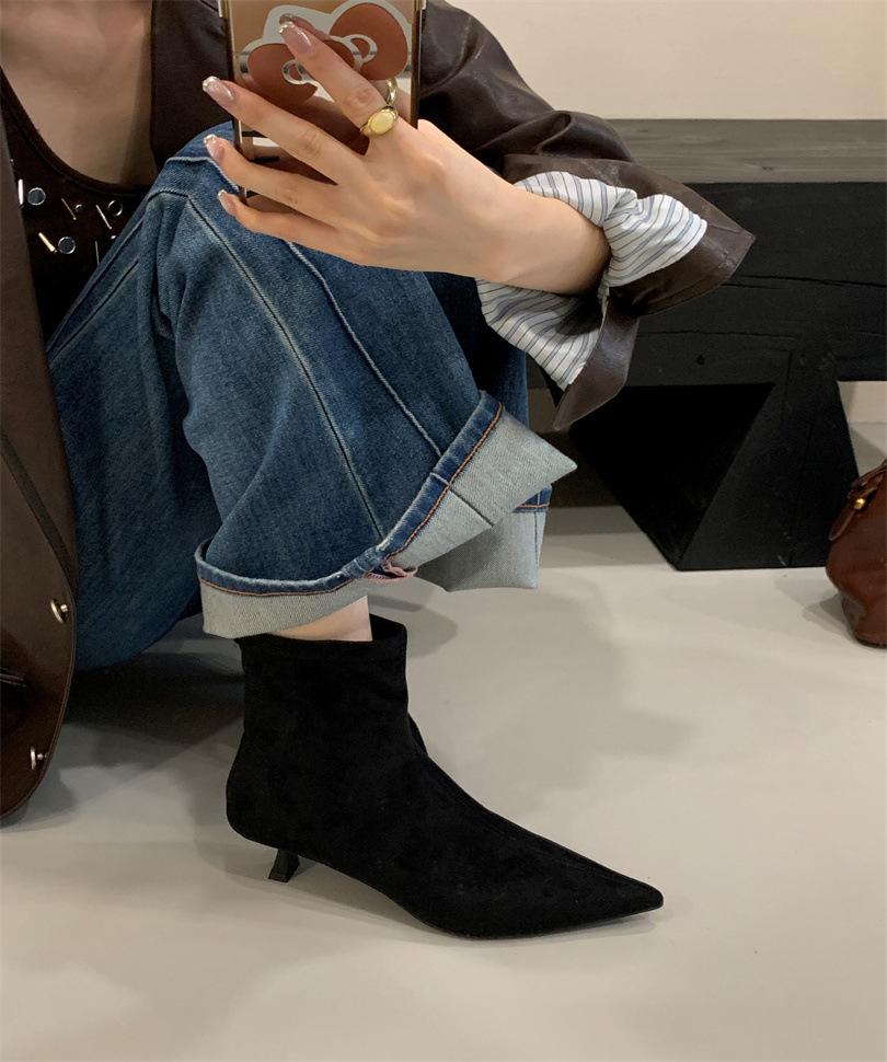 French pointed short boots women's 2025 autumn and winter new stiletto suede thin bare boots Internet celebrity elastic socks Martin boots