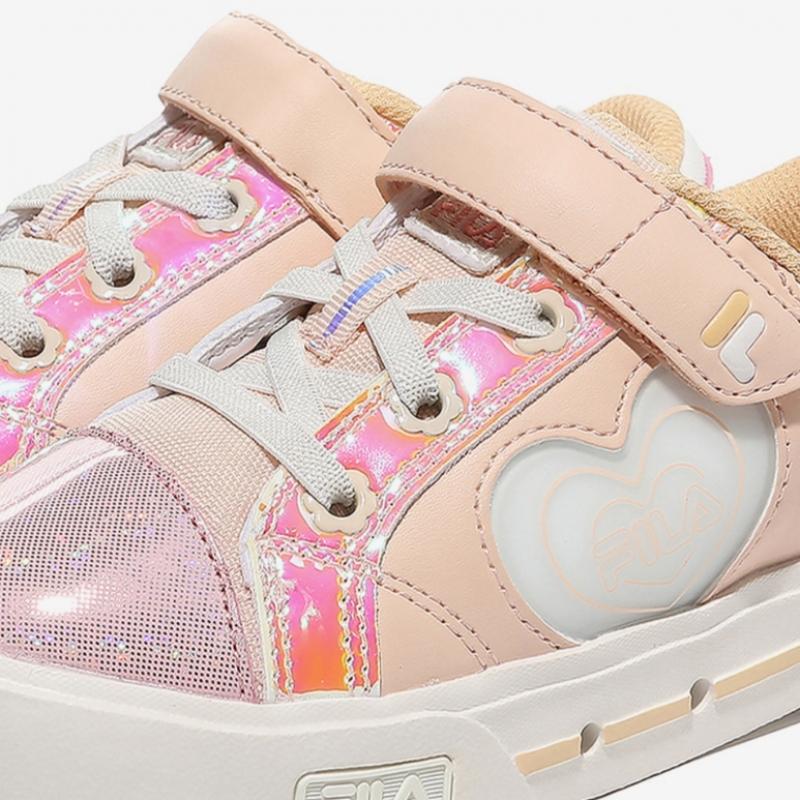  Fila  Fila Kids Como Light Heart Sneaker Pink