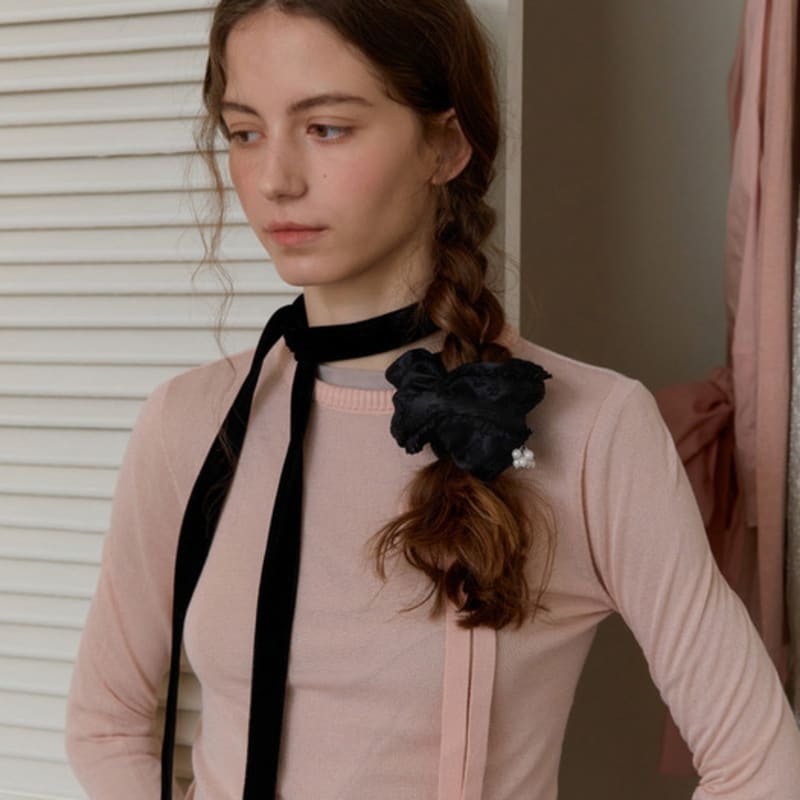 SOCKS APPEAL Pearl Hair Scrunchie Jacquard Black