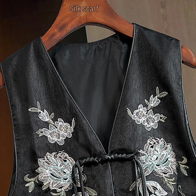 Sibaishe New Chinese Style Embroidered Vest for Women