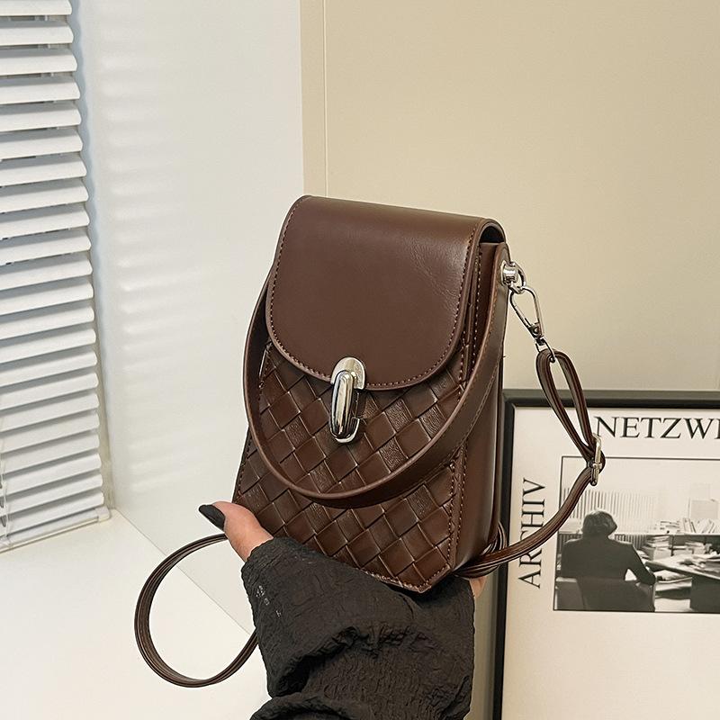 

Mobile phone bag women s new versatile small bag high-end shoulder messenger bag design small square bag коричневый