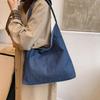 Stilvolle Umhängetaschen für Damen Trendige Canvas-Tragetasche Große Kapazität Modisch und Vielseitig Tasche für den täglichen Gebrauch Einfaches Design