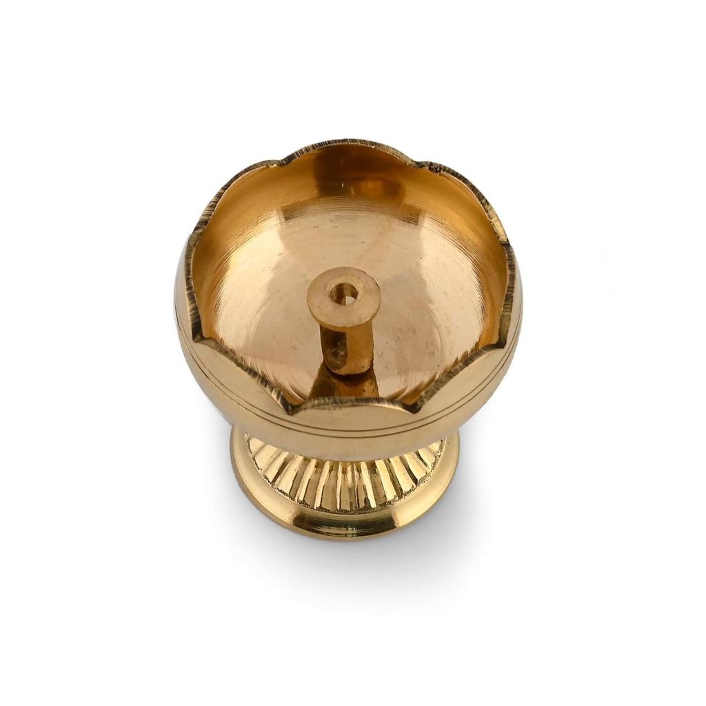 Brass Lotus Diya for Puja Set of 4 - Lotus Flower Diya for Pooja Room , Temple , Mandir, Office, Oil Lamp Diya for Home Decoration