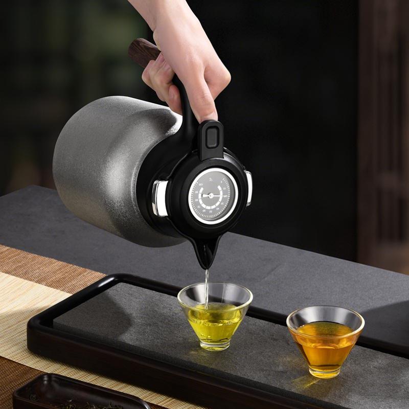 Premium Titanium Stewing Teapot with Smart Temperature Display – Large Capacity Household Thermos for Health-Conscious Tea Brewing