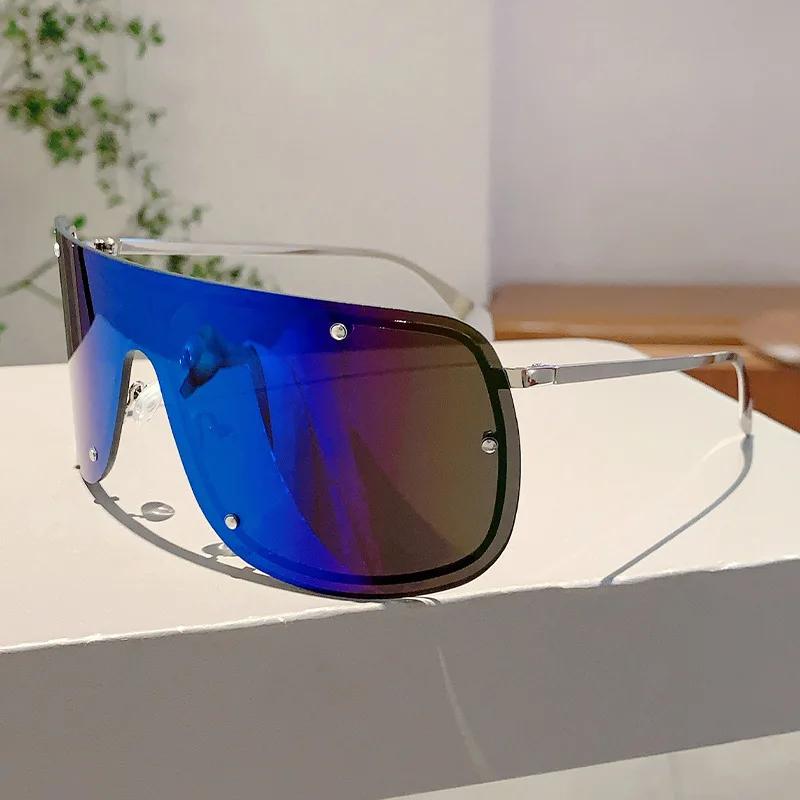 Oversized Vintage Sunglasses Women For Men Luxury Brand Designer Sun Glasses Popular Outdoor Goggle Punk Rivet Big Frame Eyewear
