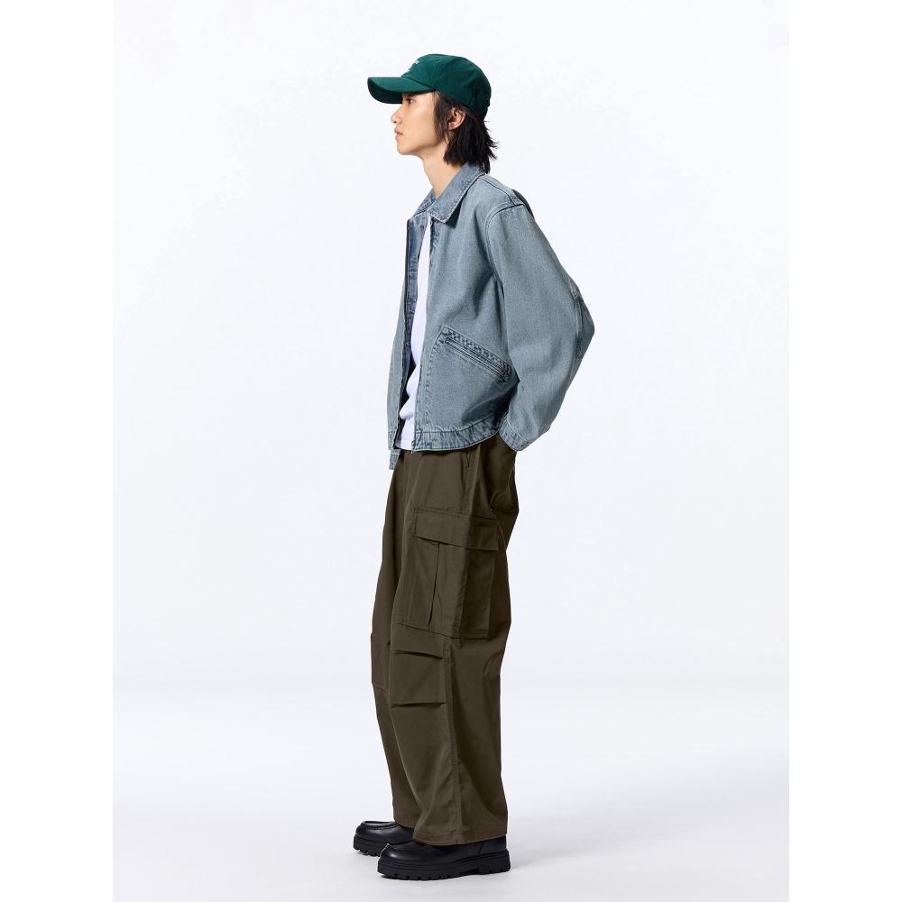 GU by Uniqlo Super Wide Cargo Pants