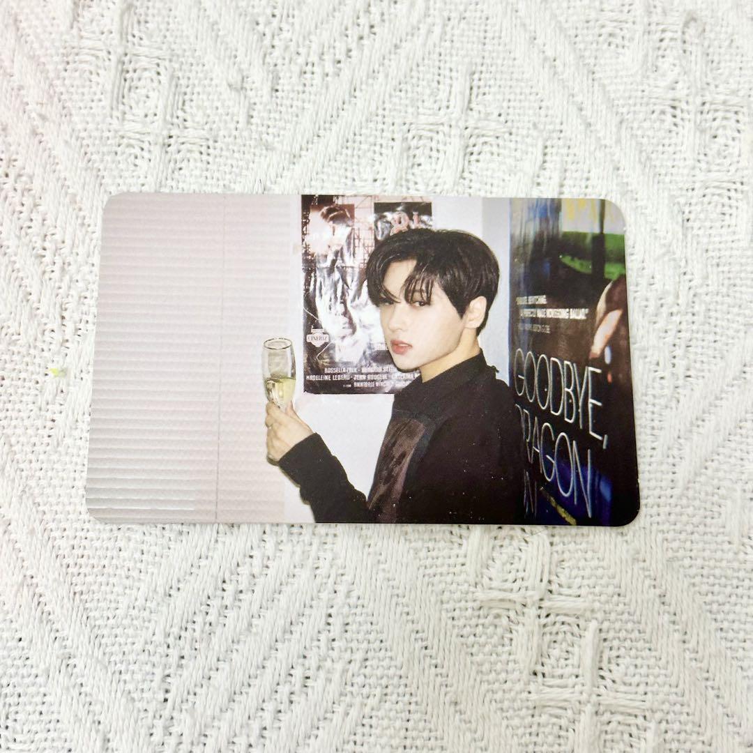 

[USED] OnlyOneOf Rie unknown art pics 1.0 trading card