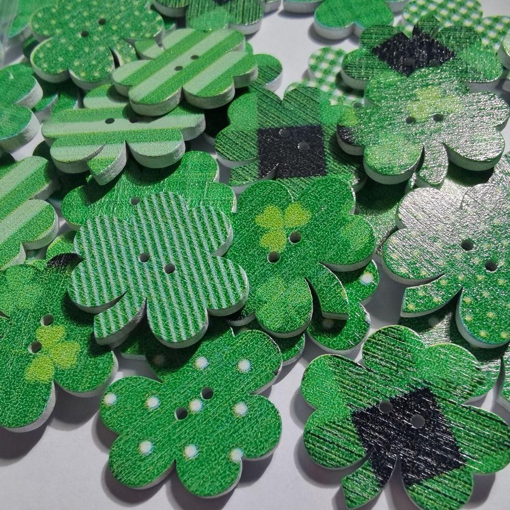 50 szt. Drewniane akcesoria rzemieślnicze Retro ozdoby odzieżowe Nowe zielone guziki w kształcie koniczyny