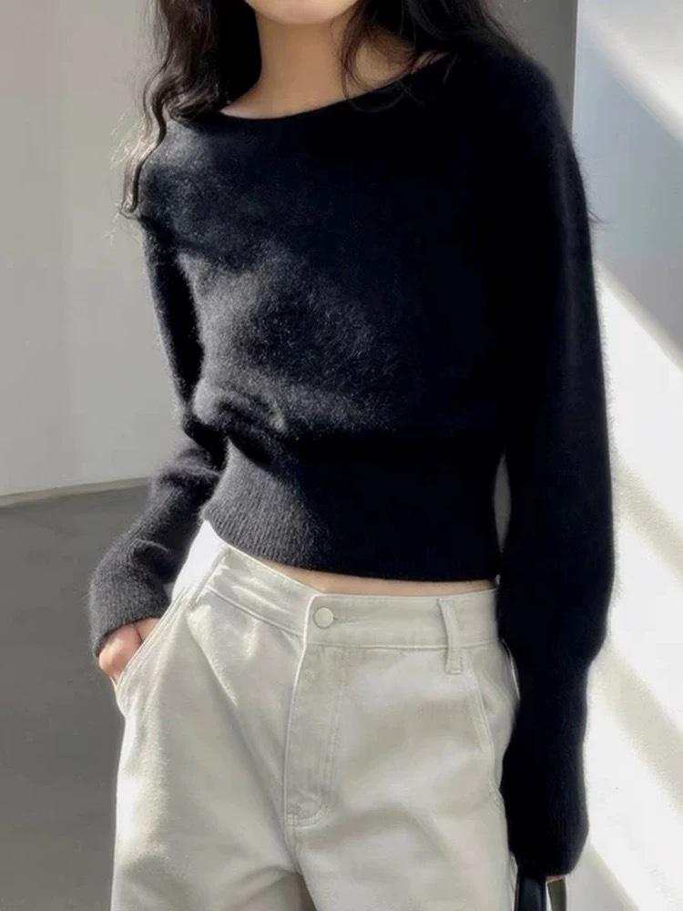 

High-Waisted Off-Shoulder Knit Sweater for Women - Soft, Luxurious Short Style, Perfect for Autumn and Winter. One size чёрный