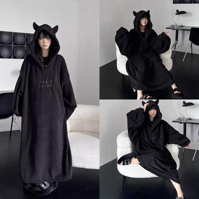 Winter Herfst Little Devil Nachtkleding Verdikte Gewatteerde Pyjama Effen Kleur Homewear Losse Oversized Capuchon Jurken Koppels Kamerjas Eendelig Nachtkleding