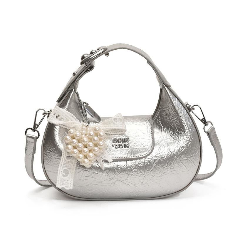 Super fire small bag women 2025 new hand carry crescent bag commuter messenger bag one shoulder armpit dumpling bag