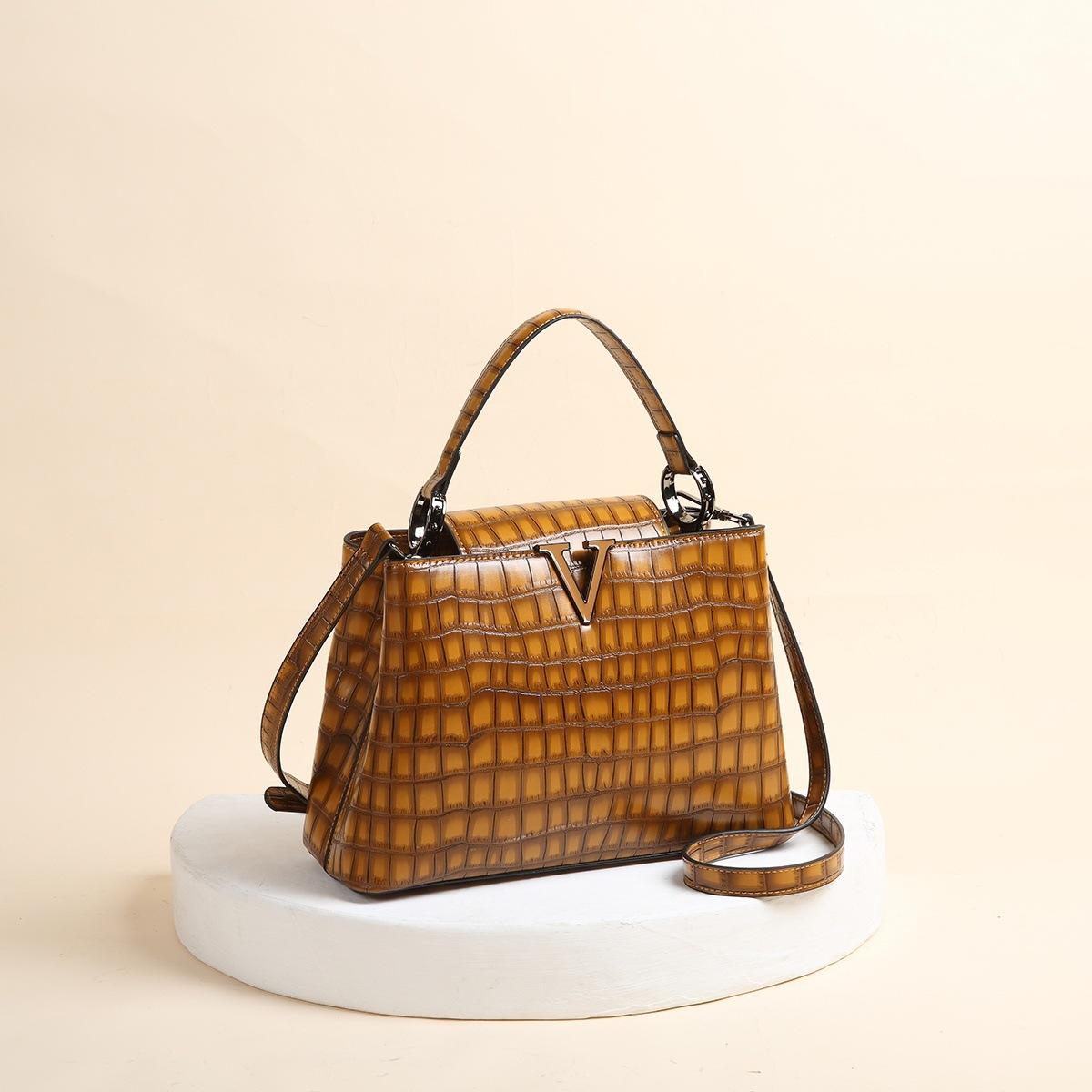 

New Shiny Leather Stone Pattern Three-Dimensional Internet Celebrity Handbag Fashion Single Shoulder Crossbody Bag V-Shaped Factory Direct оранжевый