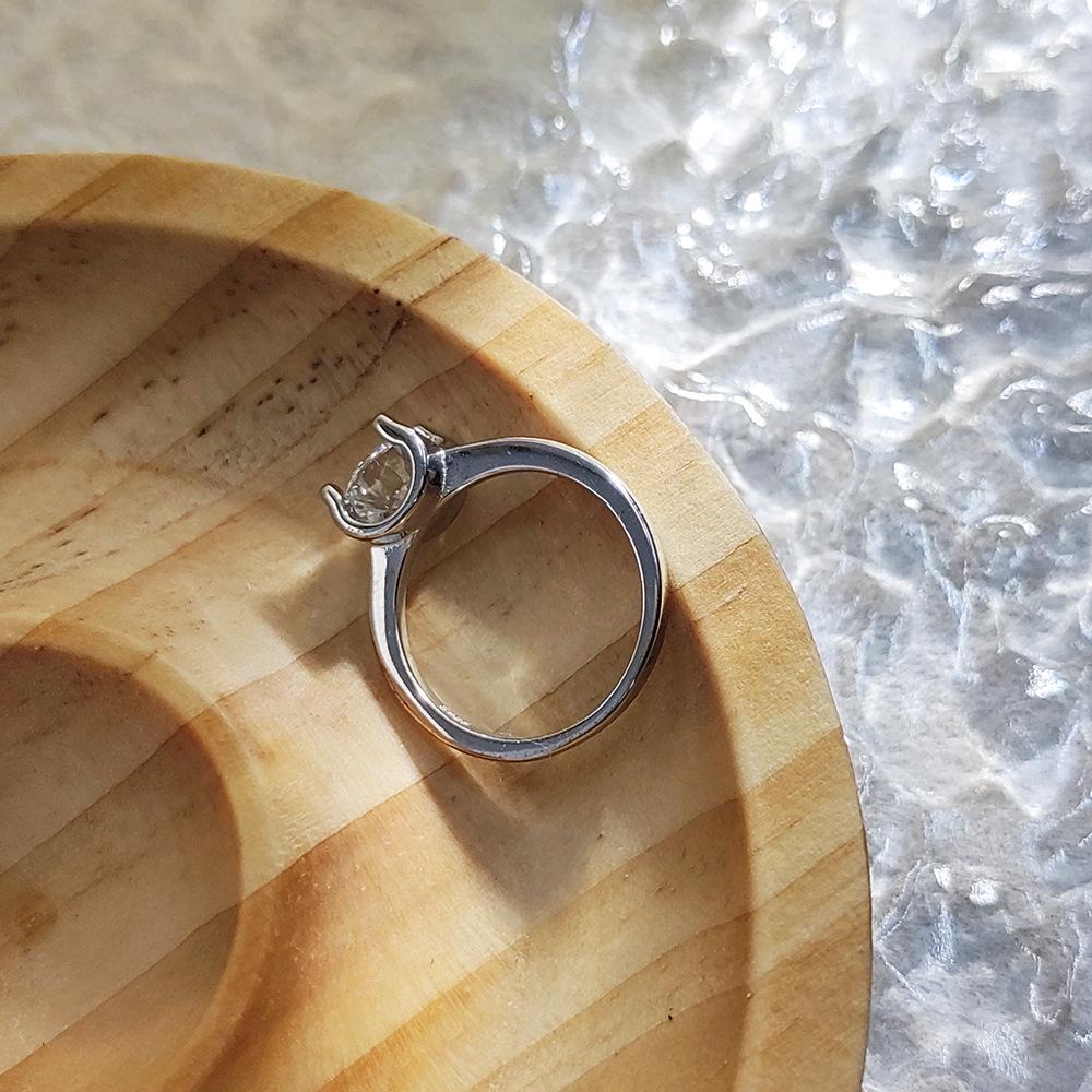 Klassischer Stierkopf Moissanit Verlobungsring, Sterling Silber S925, 1 Karat, Perfektes Geschenk für Freundin