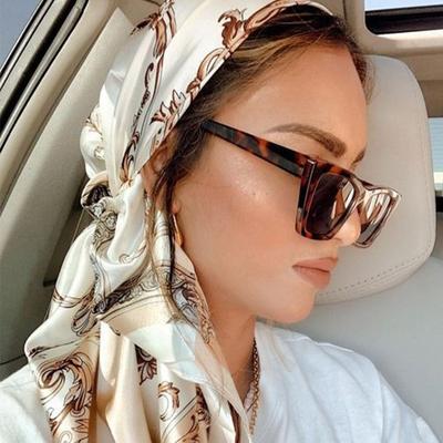 Accessori – Sciarpe e foulard