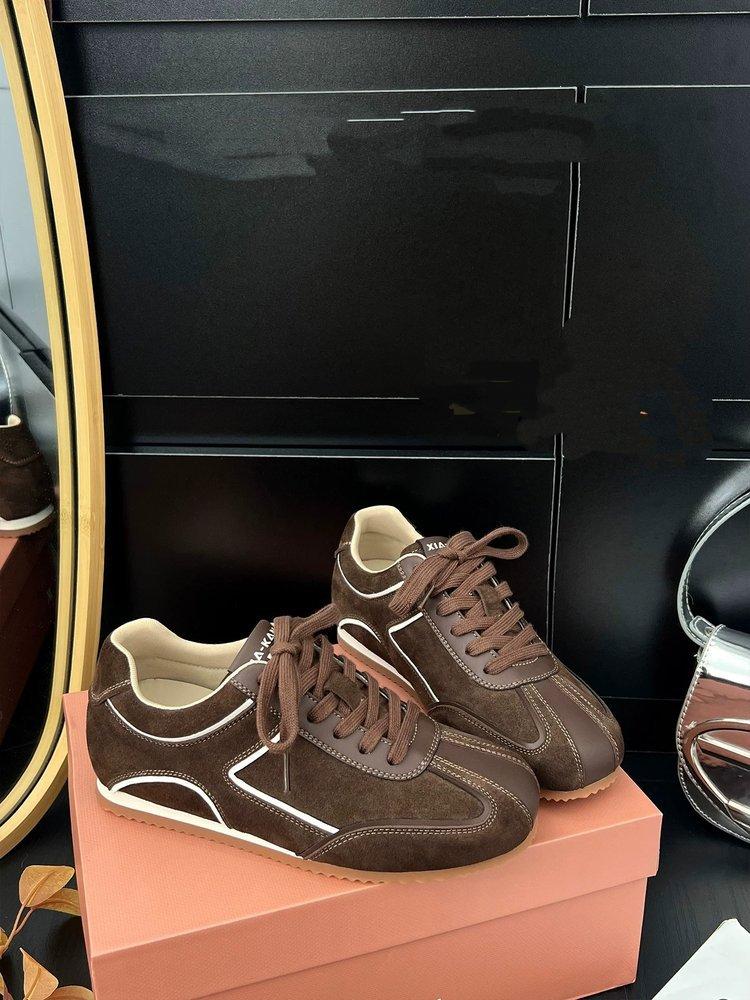 Inner height increase 5cm retro German training shoes women's autumn 2025 new leisure sports soft sole German training board shoes children