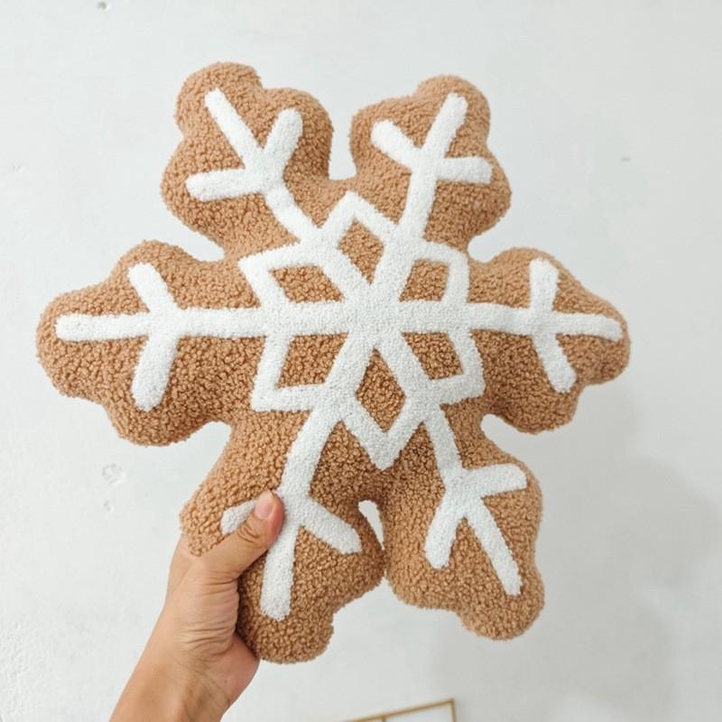 Christmas Cartoon Snow House Wreath Snowflake Candy Plush Toy Gift Children