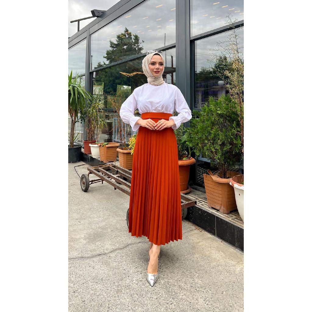 Model evazat plisat, (marimi Sml-xl---36-48), Fusta neagră din crep Skuba