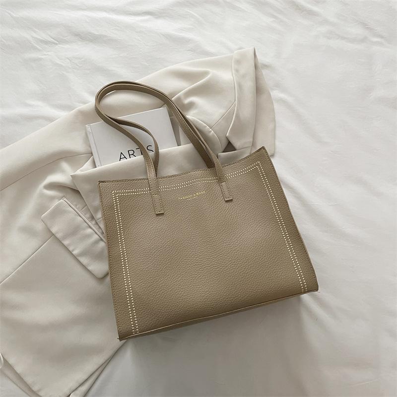 

Вместительная сумка-тоут 2025 осень-зима новая универсальная сумка на плечо для поездок на работу, сумка-подмышка премиальной текстуры хаки