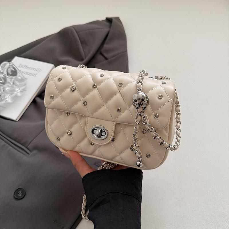 Summer Fashion Diamond Chain Bag Women's 2025 New Simple and Versatile Small Square Bag Korean Version Messenger Mobile Phone Bag