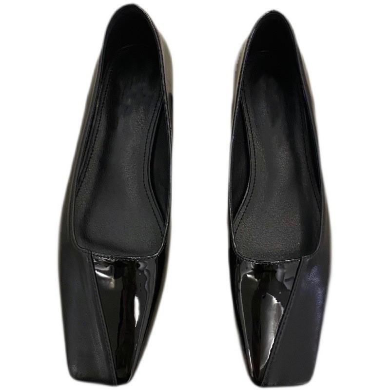Classic Mary Jane Shoes For Women With Rubber Sole And Mid Heel For Daily Comfort
