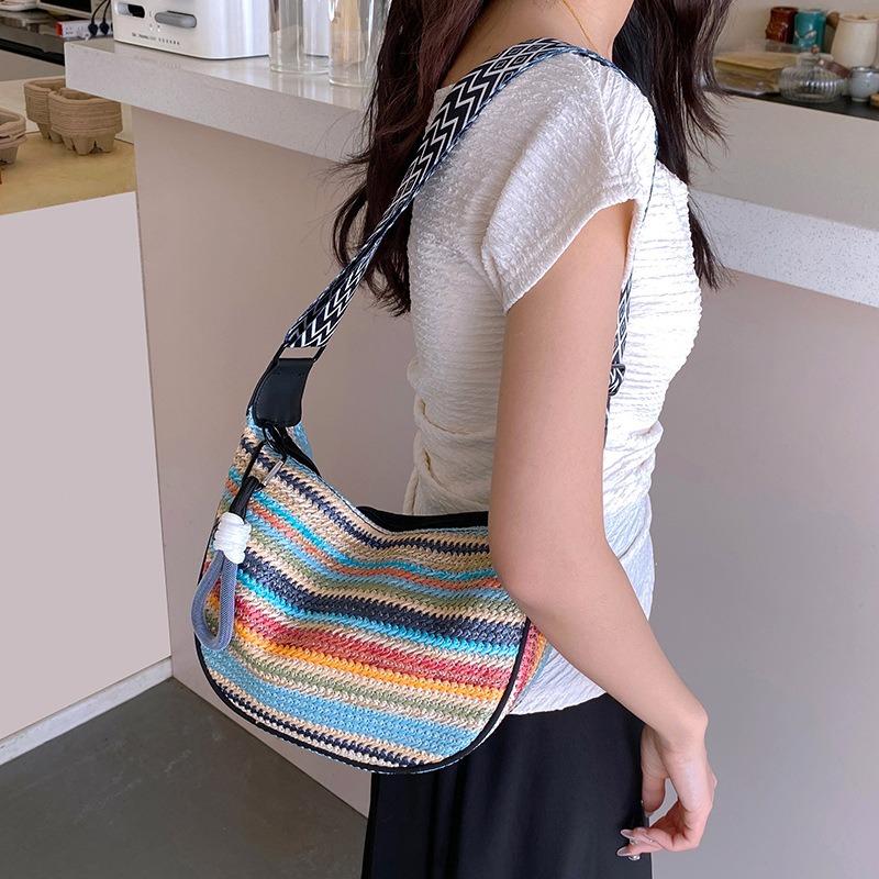 Straw bag women's large-capacity new summer niche design woven messenger bag dumpling bag seaside beach bag