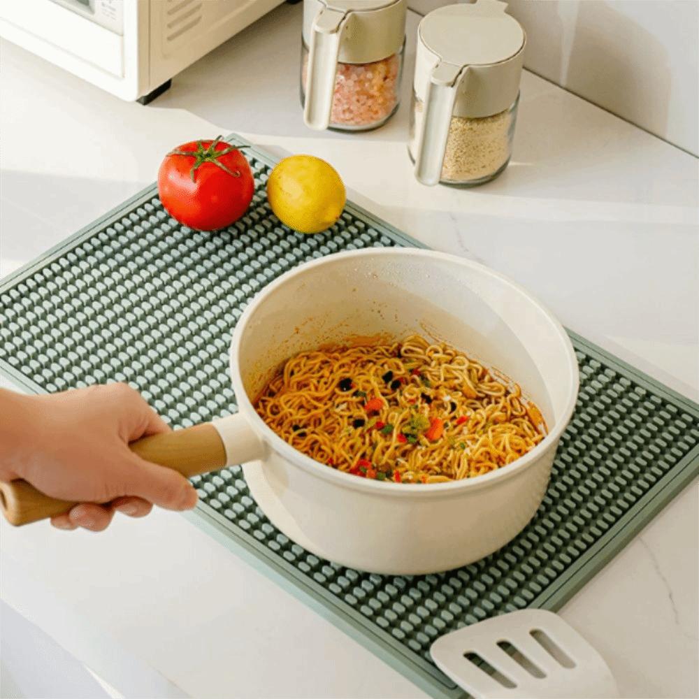 Large Size Heat-resistant Bar Mat Reusable Non-Slip Drain Pad Silicone Material Thickened Countertop Mat Bar Counter