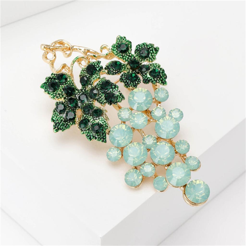 1Pc Korean Creative Grape Brooch for Men and Women Charm Cute Pin Exquisite Trendy Jewelry Accessories Party Birthday Gift 2026