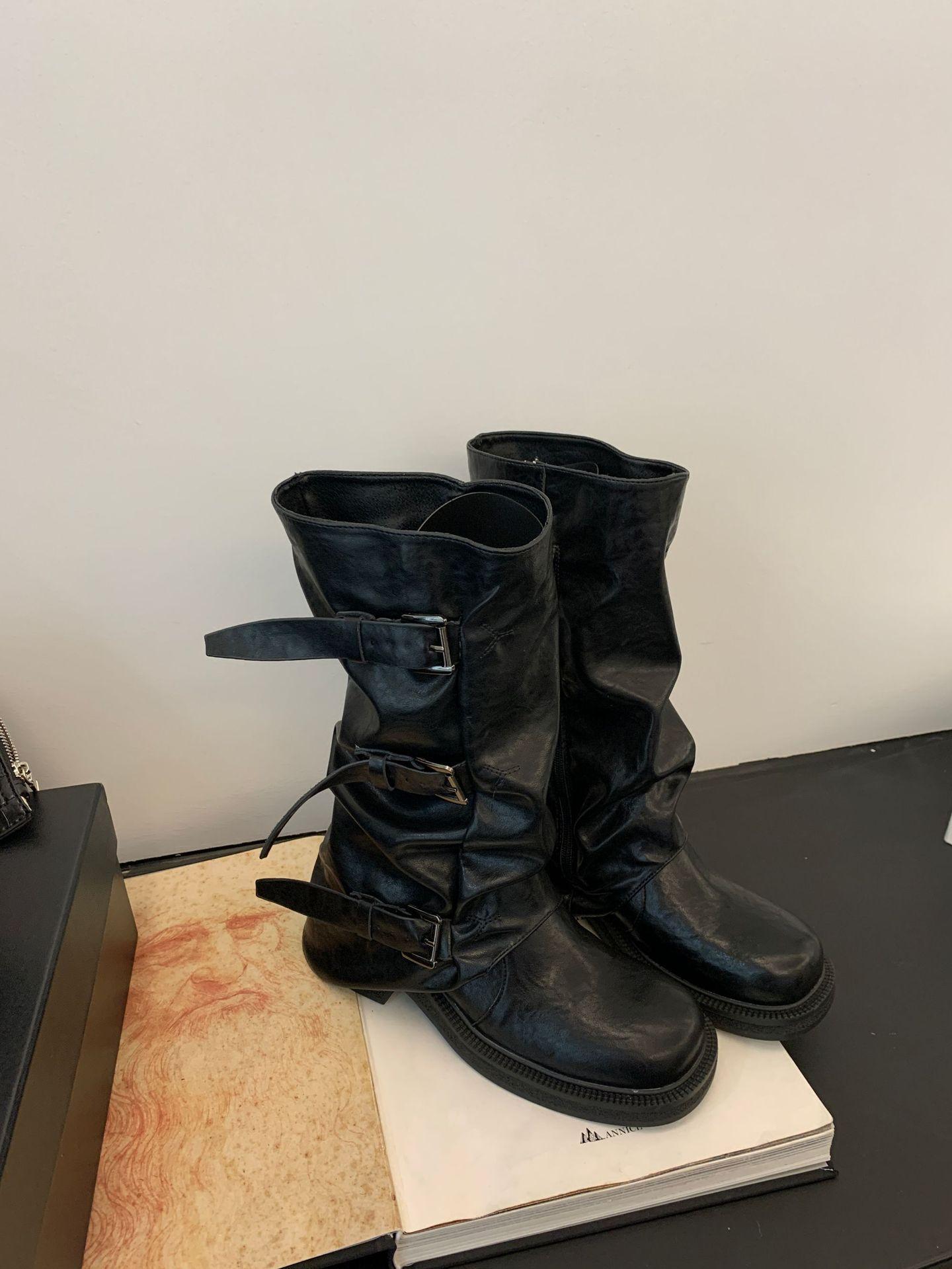 

Брюки из вымытой кожи на толстой подошве, женские ботинки Мартина, новинка 2025, со средней голенью, на шнуровке, ретро, в стиле вестерн, ковбойские ботинки 40 чёрный