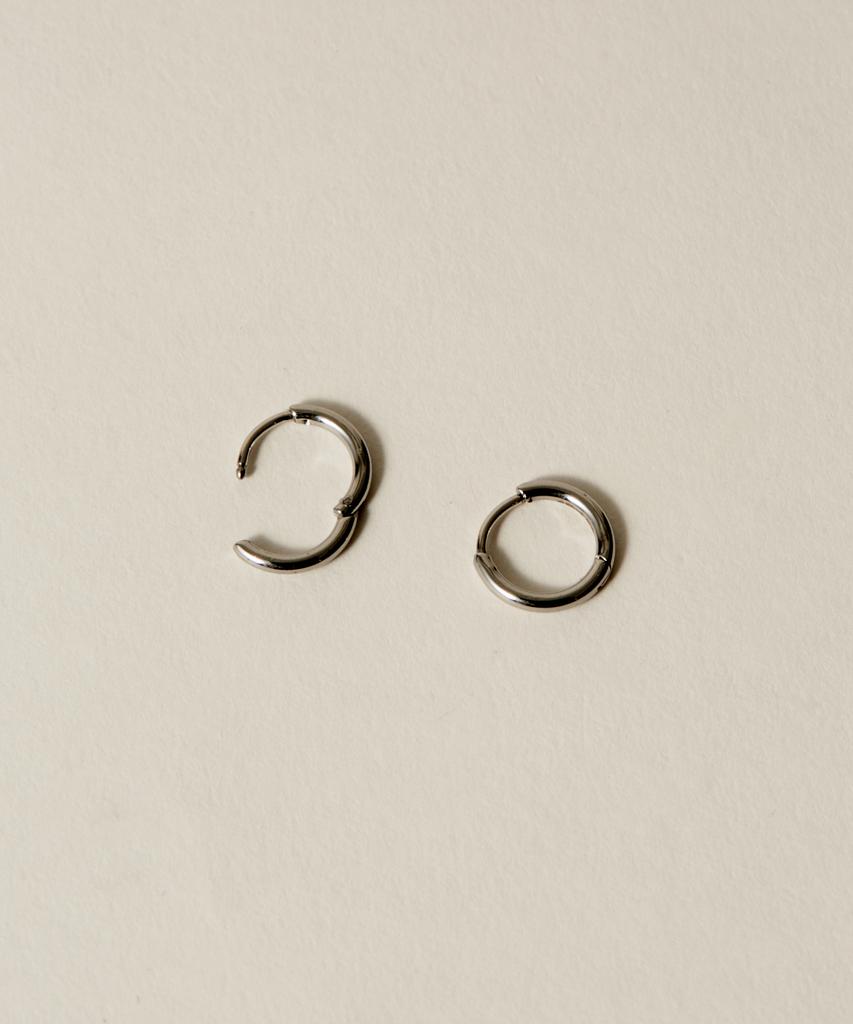 Novice Tokyo Thin Hinged Hoop Pierce [Stainless] (3 Sizes) / Silver
