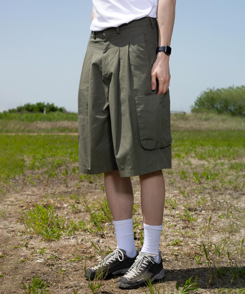 MUDSALT Double-Tuck Wide Bermuda Pants Olive