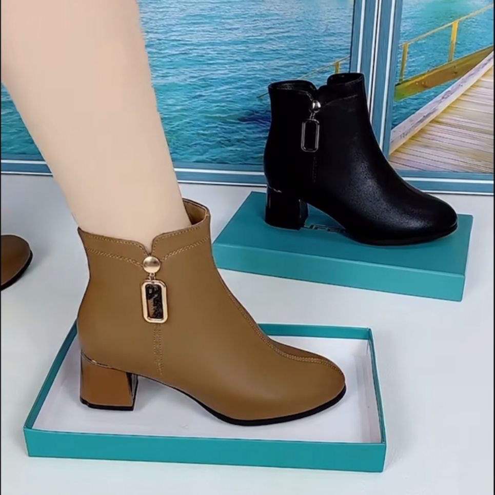 

Short boots women s velvet medium heel thick heel new counter round head new Chinese fashion trend women s short boots 41