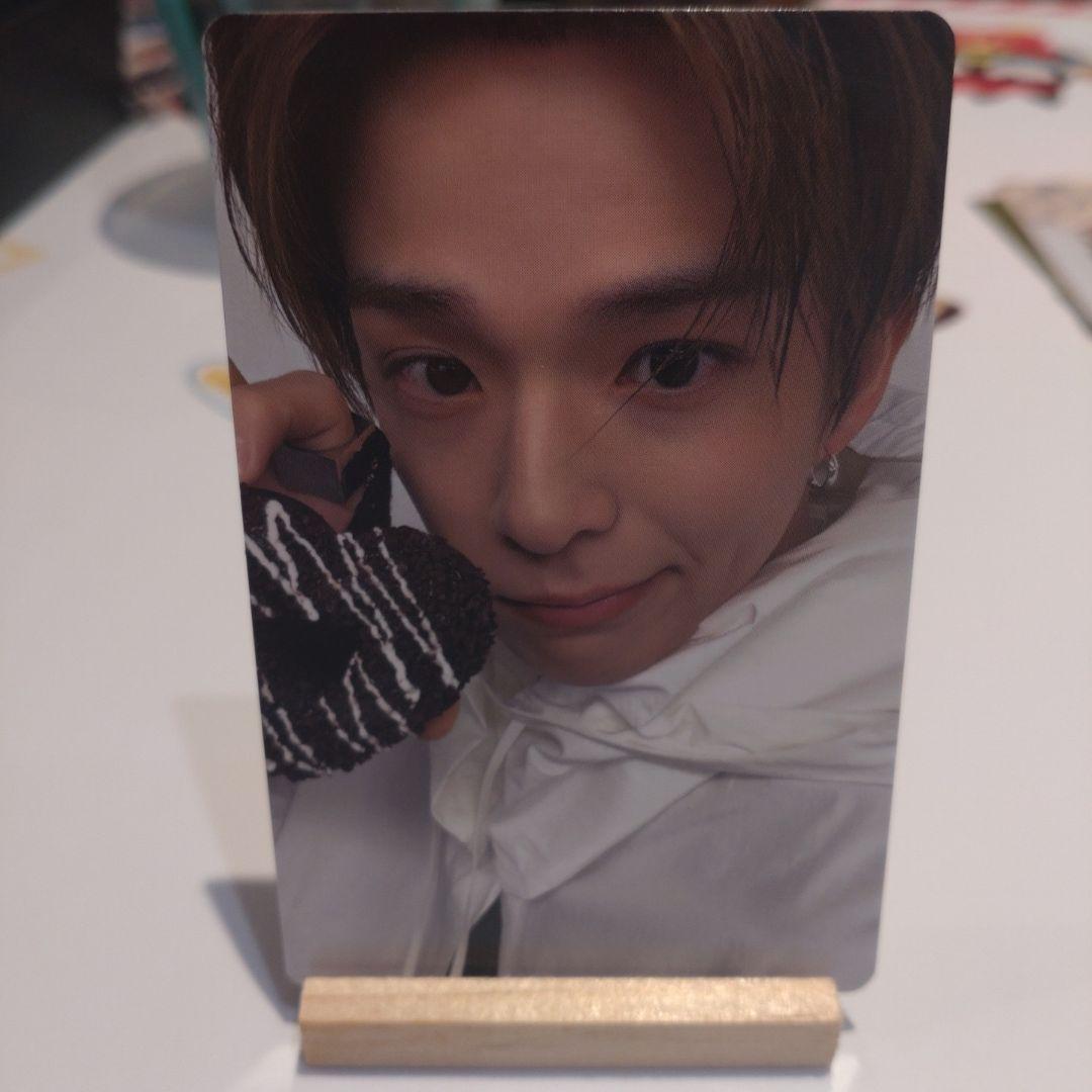 

[USED] TREASURE Asahi Hapidanbui Cafe Bonus Trading Card Osaka