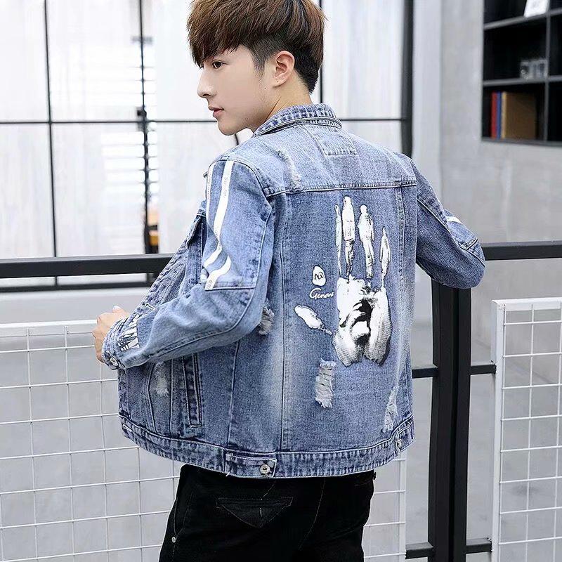 Men's Korean Style Embroidered Denim Jacket - Trendy, Loose, Casual for Spring and Autumn.