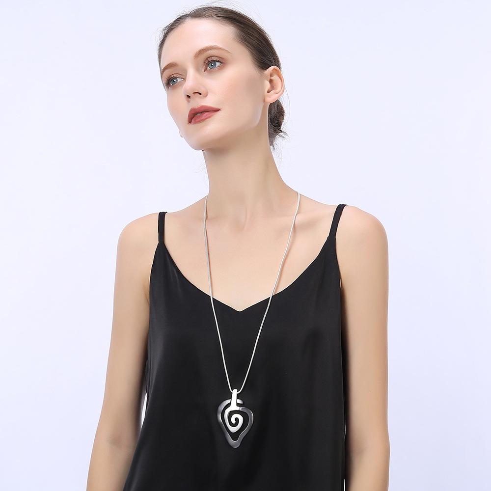Accessories Metal Necklace Simple Geometric Threaded Long Women'S Fashion Sweater Chain