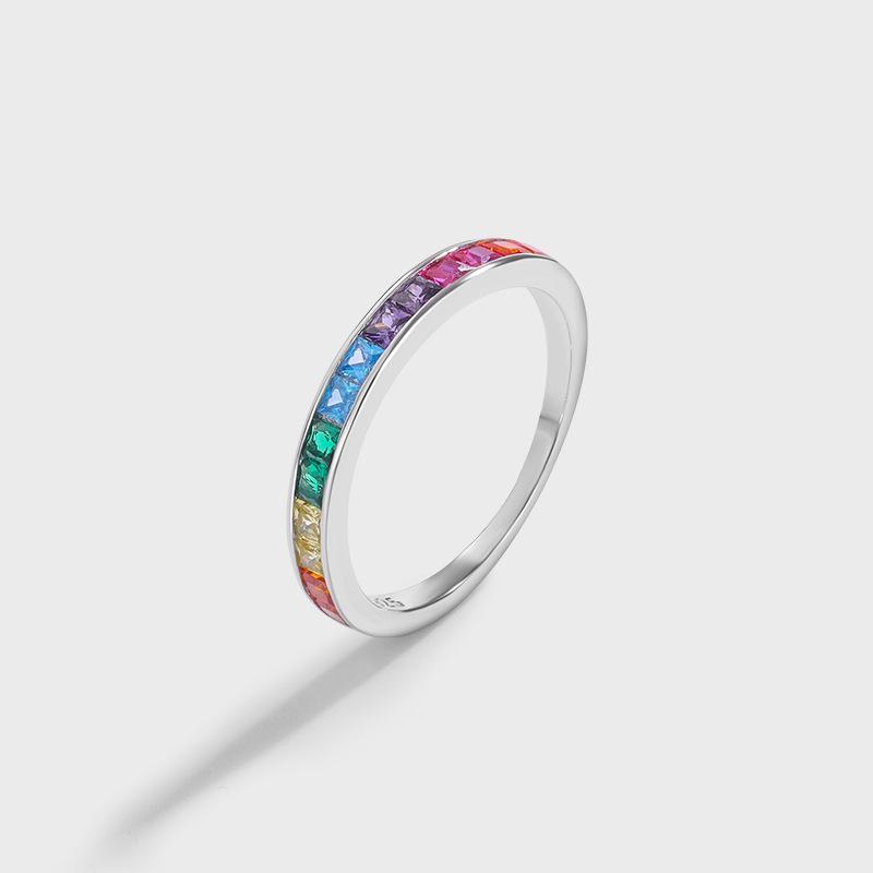 Stunning Zircon Sterling Silver Women's Ring - Perfect Gift for Bestie