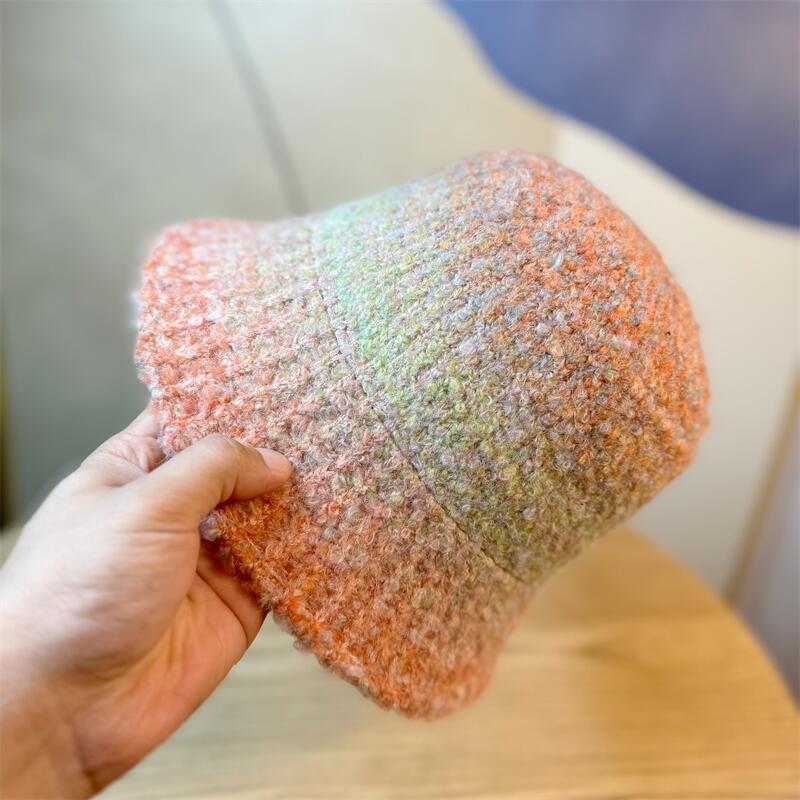 Farbverlauf gestrickte Wollmütze Damen Herbst und Winter vielseitige Beckenmütze Retro warm Fischerhut