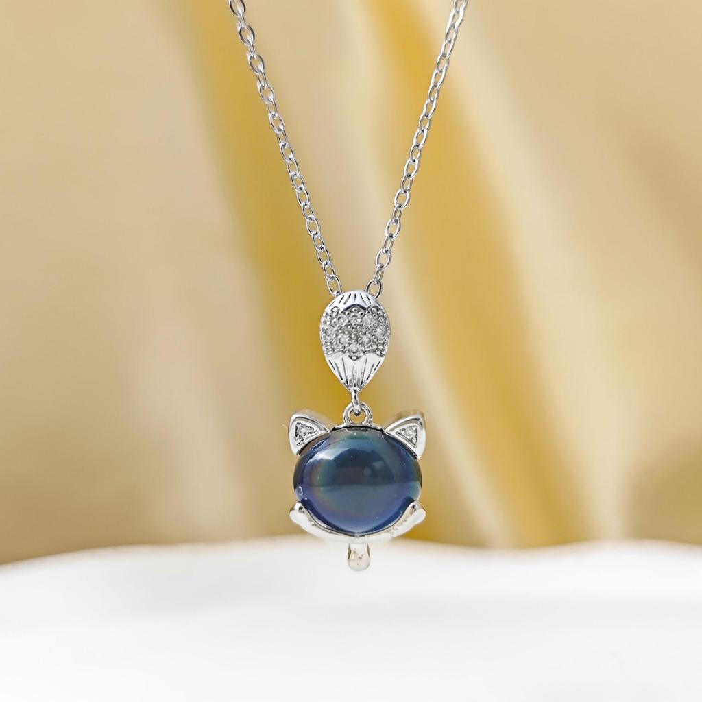 Color-Changing Rhinestone Fox Pendant Necklace: Titanium Steel, Korean Style