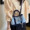 Small-scale Design Hand-held Bucket Bag, Fashionable and Casual Commuting Shoulder Bag with A Slanted Strap
