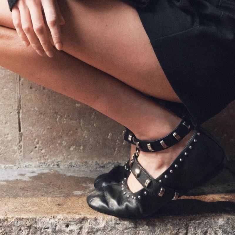 Retro Nieten Design Marke Damen Flache Schuhe Damen Mode Runde Zehenpartie Schnalle Ballerinas Frühling Herbst Bequeme Freizeitschuhe