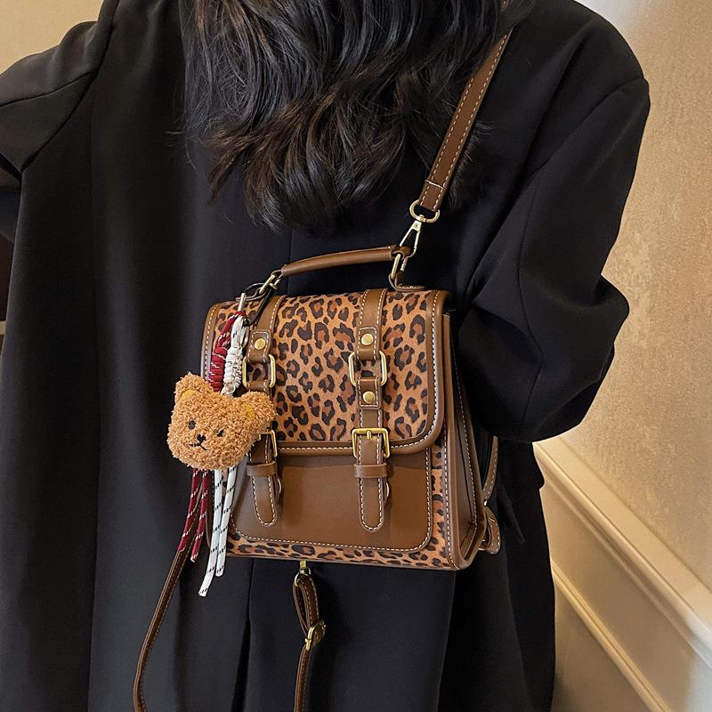 Leopard print retro backpack women's new fashion casual class bag ins lightweight travel small backpack