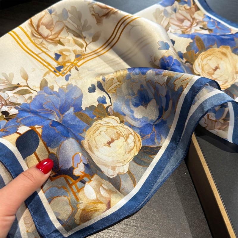 Silk scarf, small square scarf, women's spring/summer korean style thin silk scarf, versatile mulberry silk sun protection decorative scarf