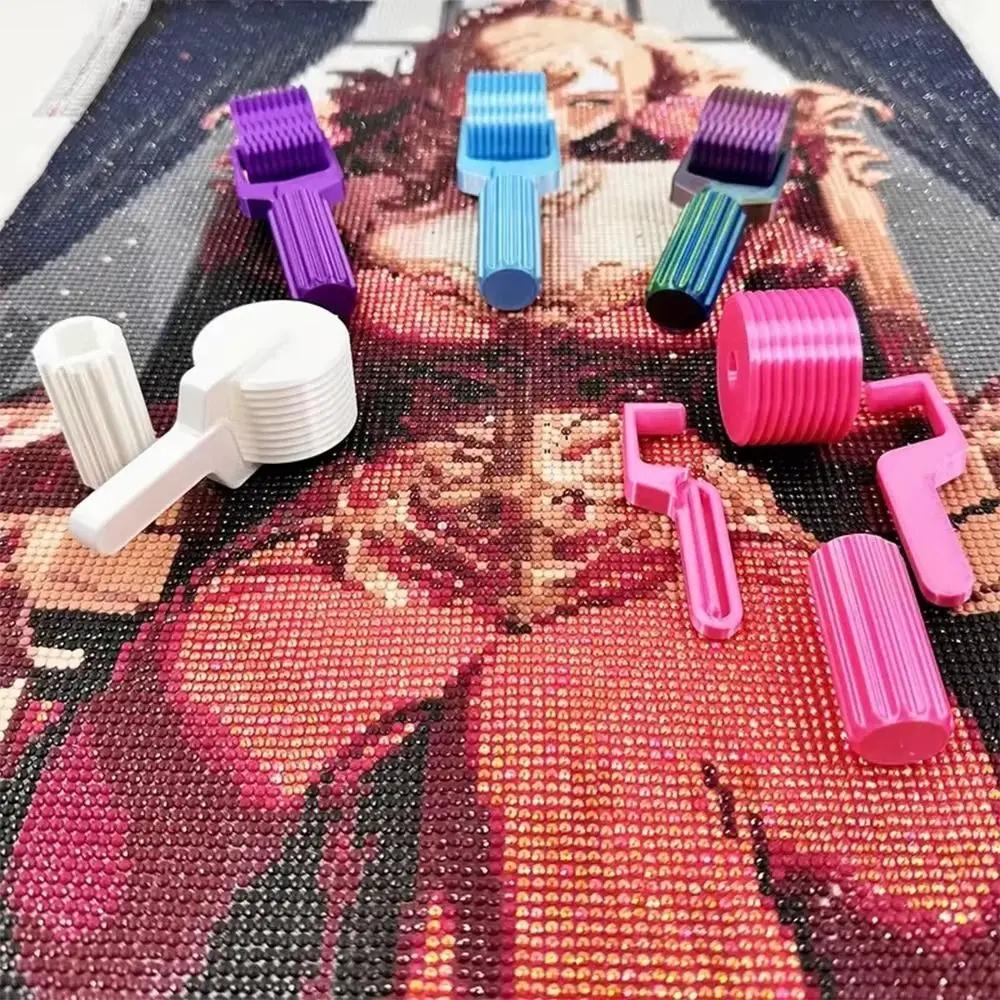 2 Stück Buntes Punktbohrwerkzeug Glatter DIY Diamantmalerei Roller Abnehmbares Kunststoff-Diamantmalerei-Werkzeug Diamantstickerei