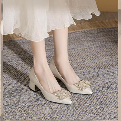 Fashion Rhinestone Buckle Wedding Shoes Women's 2024 Autumn New British Style Pointed Thick Heel High Heels Shallow Single Shoes Women's Shoes