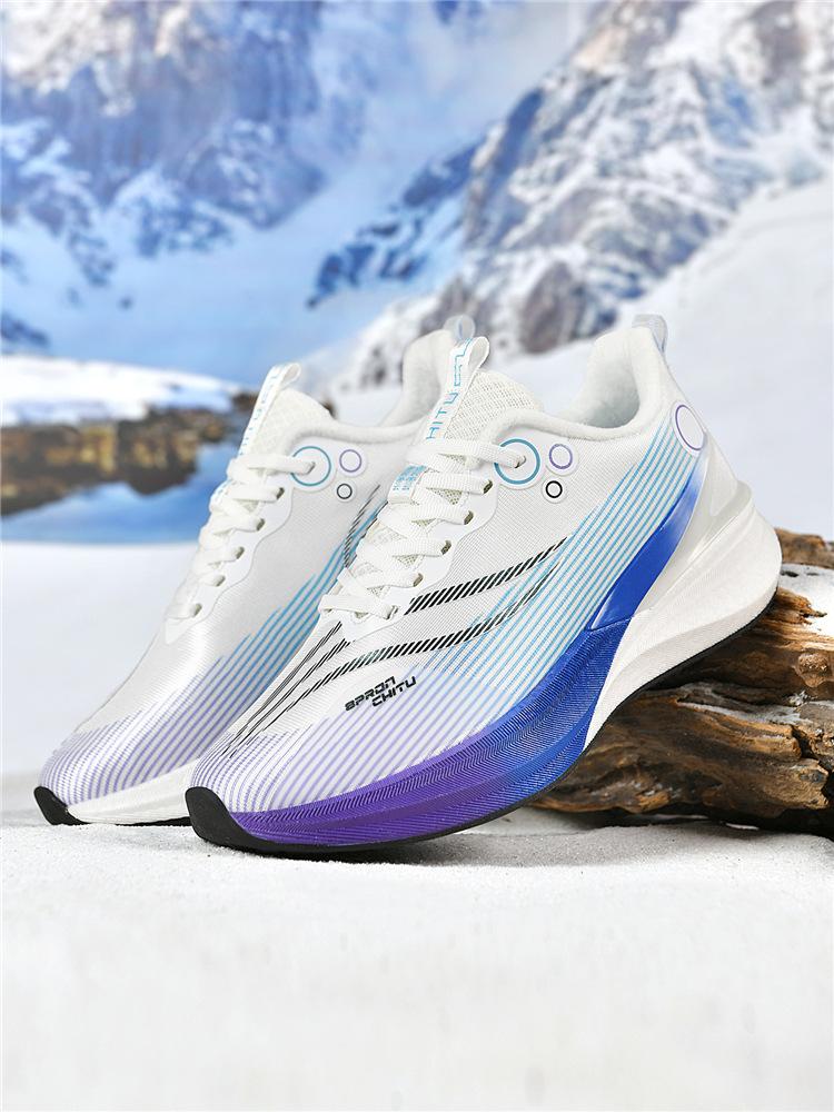 

2025 new running shoes 8pro explosive bottom carbon board men s sports and leisure shoes winter velvet running shoes 45