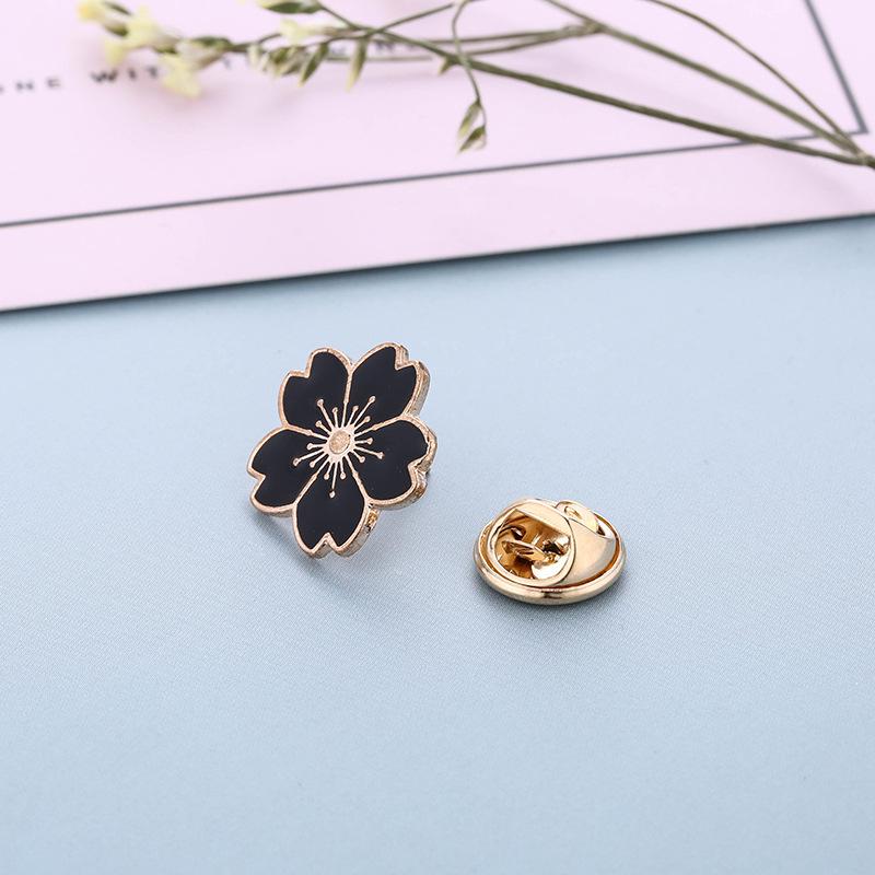 

Z145 Academy Mild Wind Girl Beautiful Flower Collar Pin, Uniform Drip Oil Badge Small Flower Collar Pin Brooch чорний