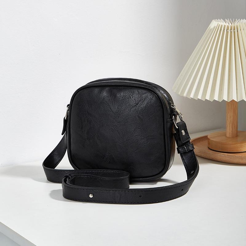 New Fashion Trend Women's Bag Casual Simple Shoulder Bag Retro Women's Simple Messenger Bag Small Square Bag