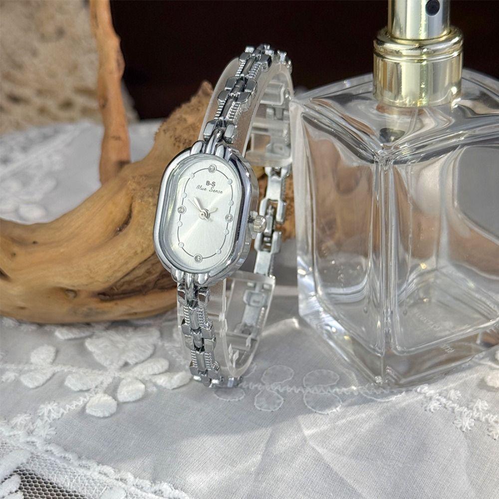 Minimalist Women Quartz Watch Rhinestone Small Dial Watch Thin Bracelet Watch Versatile Wear