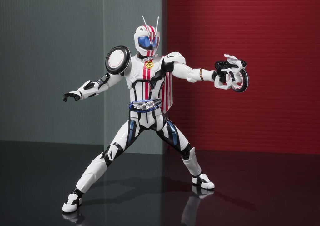 TAMASHII NATIONS Kamen Rider Mach First Edition S.H.Figuarts (with Bonus)