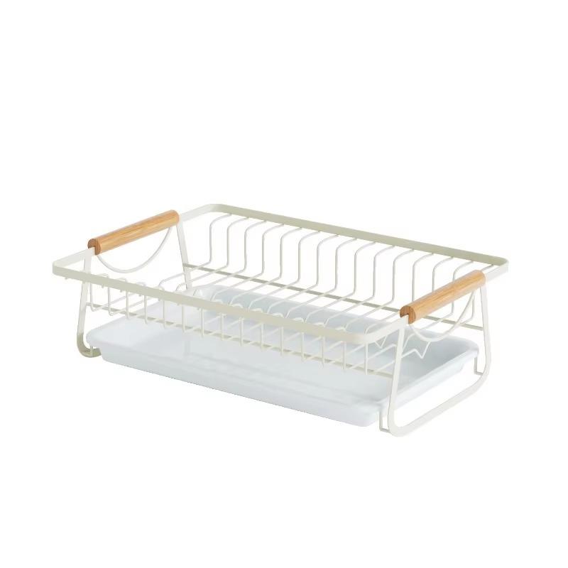 Scolapiatti in Metallo Bianco con Manico in Legno e Vaschetta Raccogli Gocce Rimovibile per Storage sul Lato del Lavello della Cucina